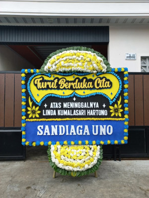 Papan Bunga Duka di Muara Batang Toru