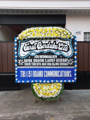 Papan Bunga Duka di Muara Batang Toru
